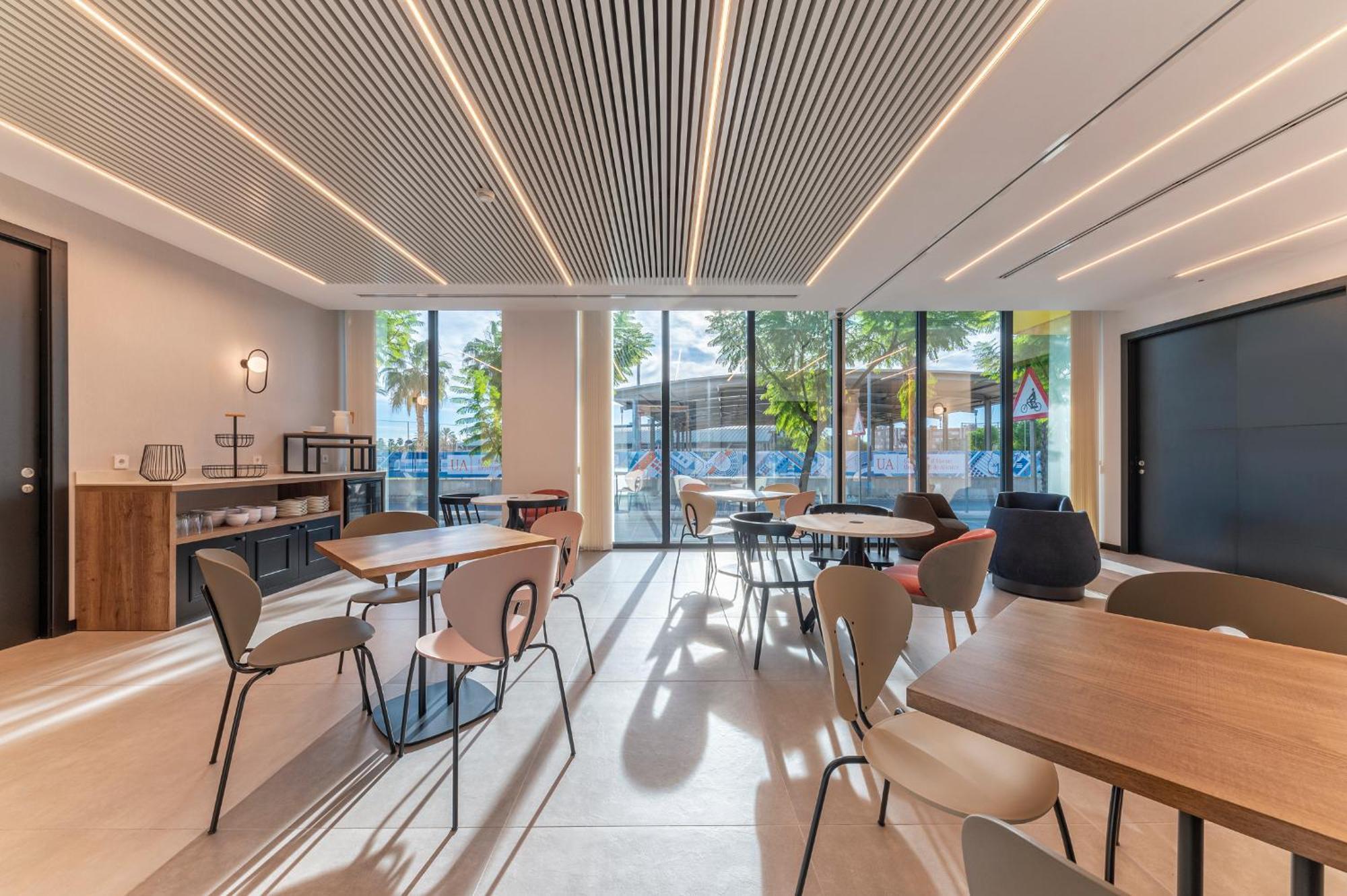 Universa Hoteles San Vicente Raspeig Exterior photo
